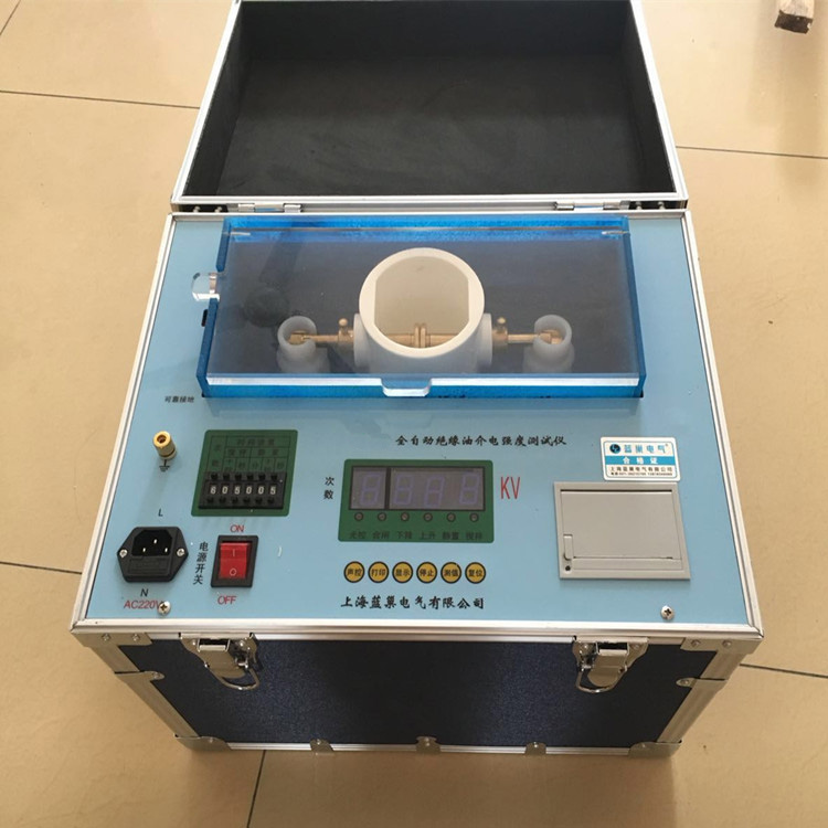 絕緣油介電強度測試儀,是用于變壓器油，潤滑油，等工業油等油耐壓和電壓擊穿的試驗儀器，具有多次連續試驗，打印結果，電壓可設等多用途的儀器，t;13818349989(微信同號)